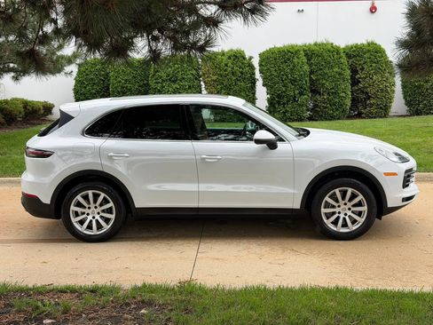Used 2022 Porsche Cayenne AWD/4WD image 4