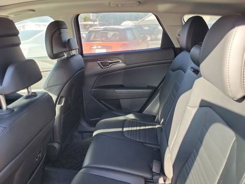 Used 2024 Kia Sportage SX image 32