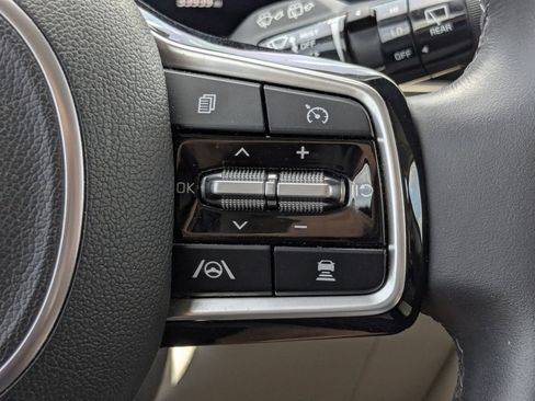 Used 2024 Kia Carnival SX FWD image 36
