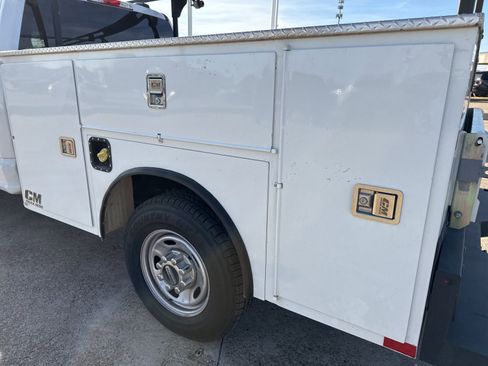 Used 2020 Ford F350 XL w/ Power Equipment Group image 10