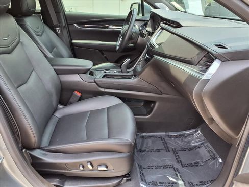 Used 2023 Cadillac XT5 Premium Luxury FWD image 9