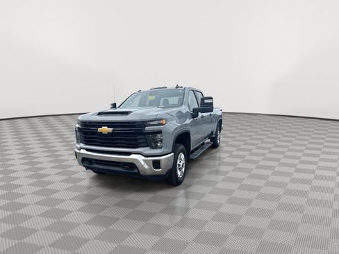 Certified 2024 Chevrolet Silverado 2500 W/T w/ WT Convenience Package AWD/4WD image 5