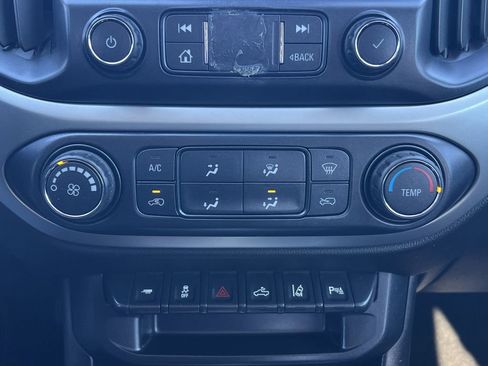 Used 2019 Chevrolet Colorado LT w/ Safety Package image 6