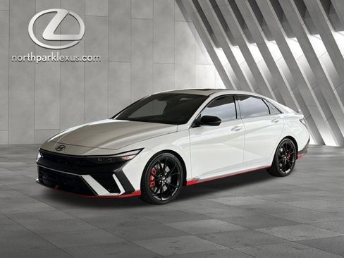 Used 2025 Hyundai Elantra N FWD image 3