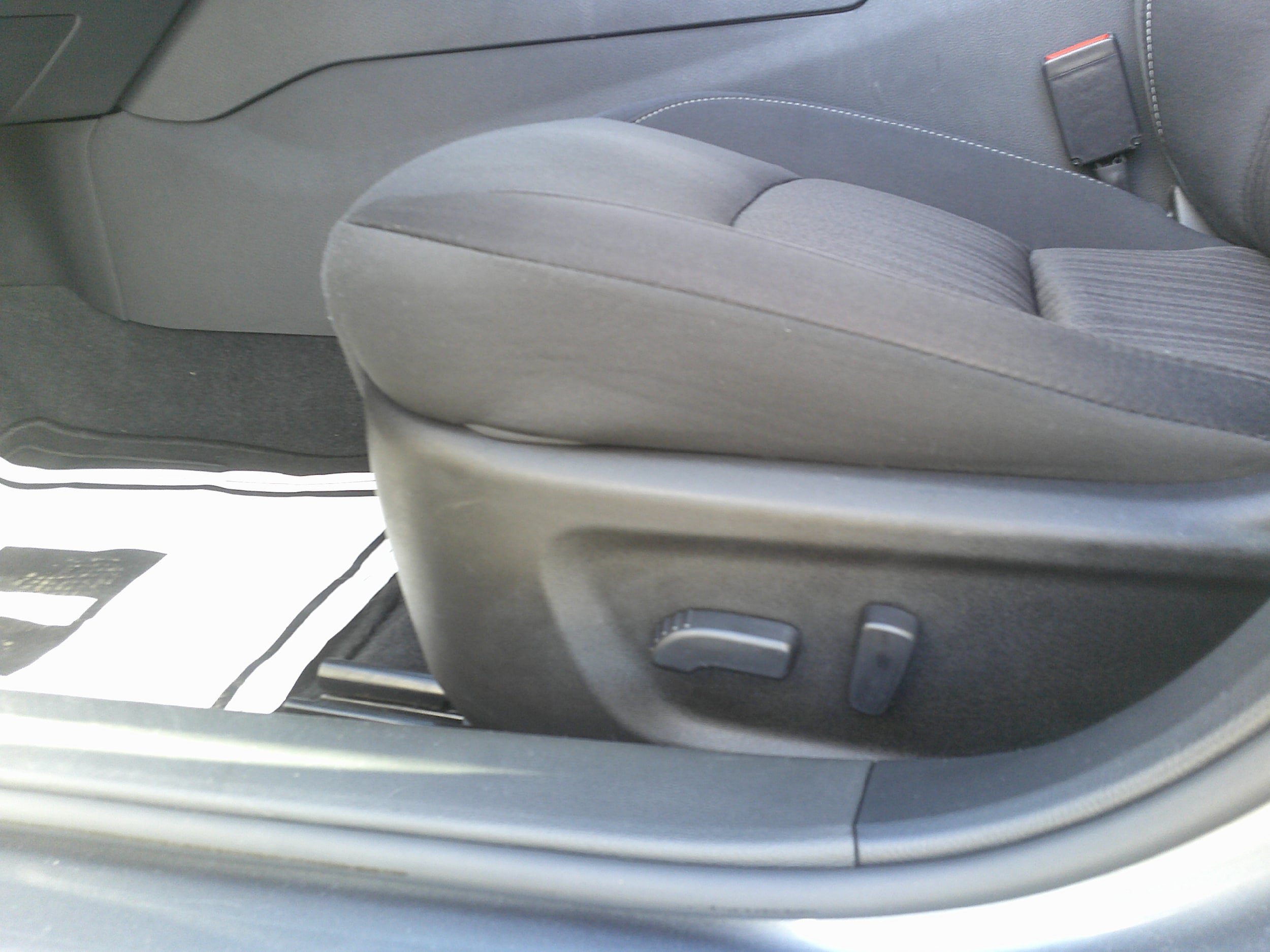 Used 2024 Nissan Altima 2.5 SV FWD image 16