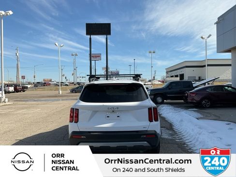 Used 2023 Kia Sorento SX Prestige image 6