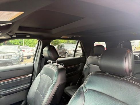Used 2017 Ford Explorer Limited w/ Equipment Group 301A AWD/4WD image 23