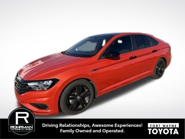 Used 2021 Volkswagen Jetta R-Line FWD image 1