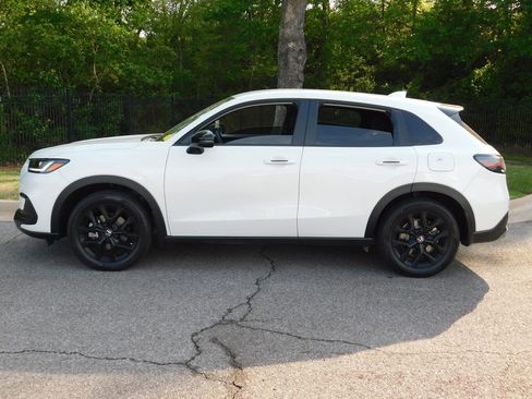 Used 2024 Honda HR-V Sport image 2