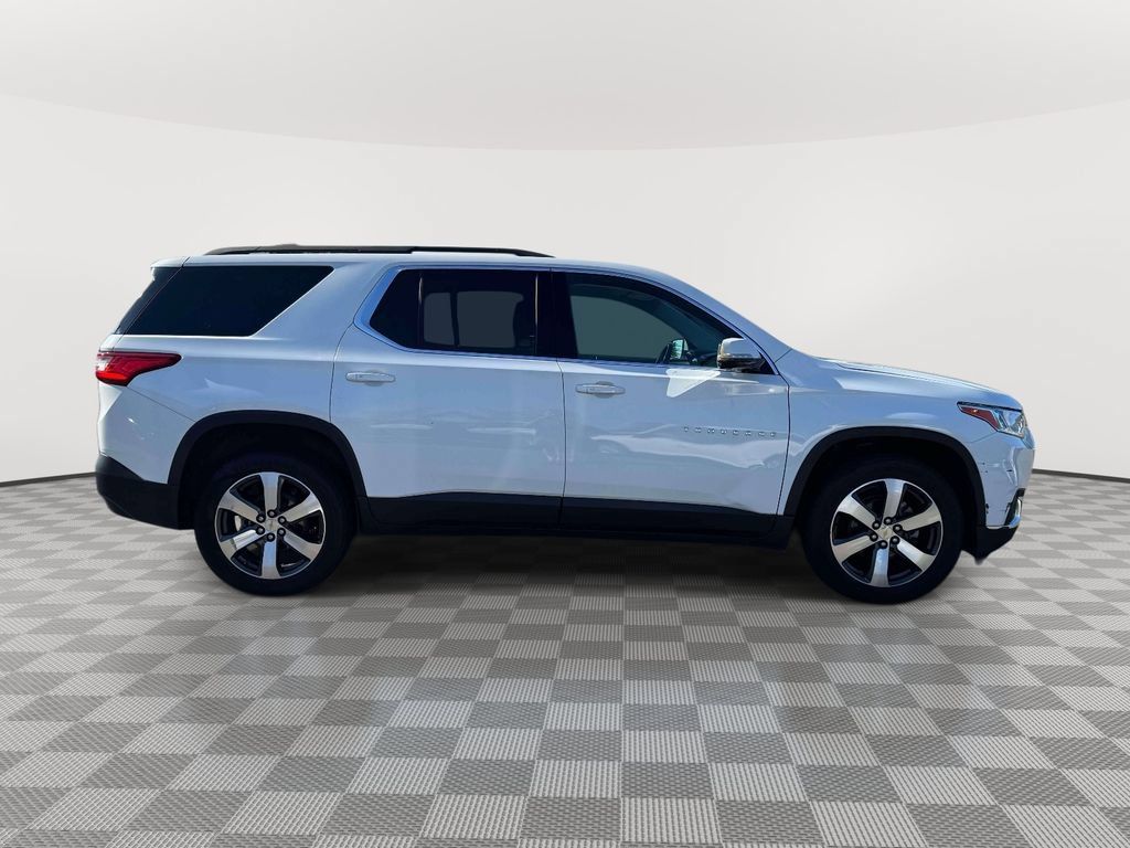 Used 2020 Chevrolet Traverse LT w/ LT Premium Package AWD/4WD image 8