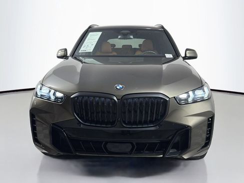 Used 2025 BMW X5 sDrive40i w/ M Sport Package RWD image 2