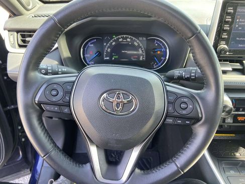 Used 2020 Toyota RAV4 XSE image 33
