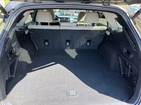 Used 2022 Subaru Outback Premium AWD/4WD image 7