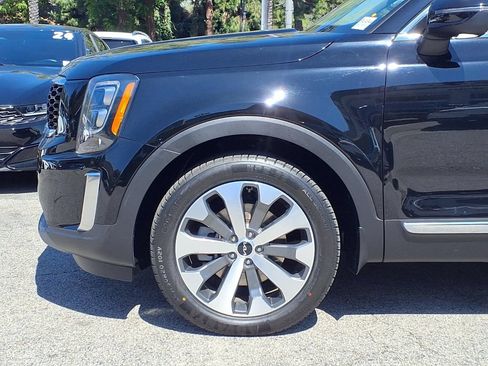 Certified 2022 Kia Telluride EX w/ EX Premium Package FWD image 16