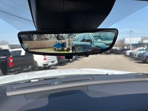 New 2026 Chevrolet Suburban High Country AWD/4WD image 14