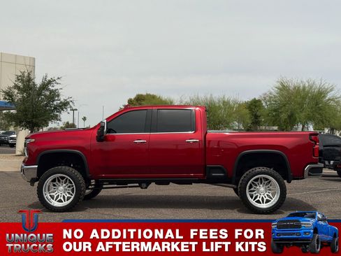 Used 2024 Chevrolet Silverado 2500 LTZ w/ LTZ Premium Package AWD/4WD image 13