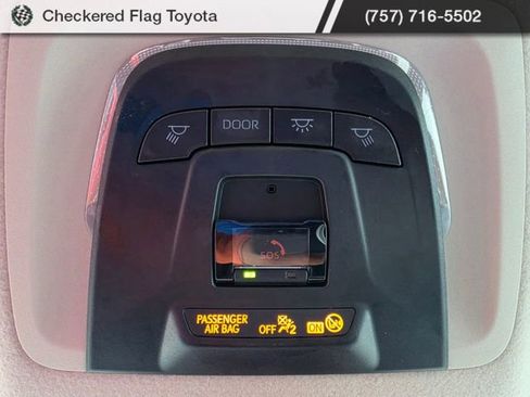 Used 2023 Toyota Corolla LE image 10