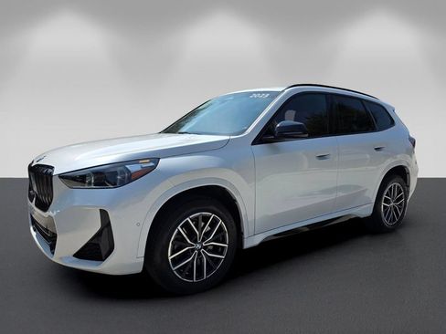 Used 2023 BMW X1 xDrive28i w/ M Sport Package AWD/4WD image 8