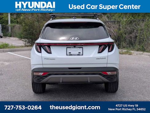 Certified 2024 Hyundai Tucson Limited AWD/4WD image 4