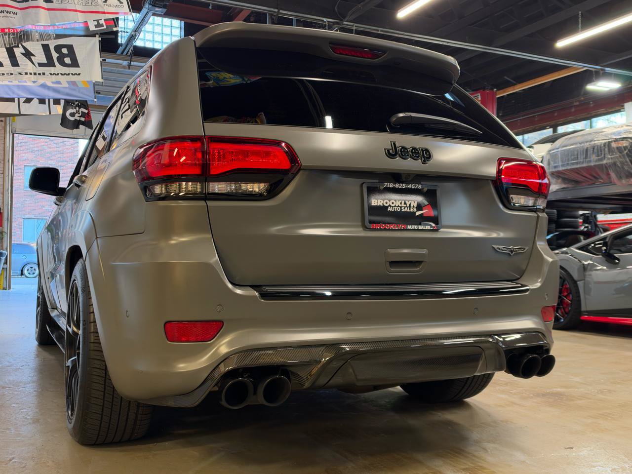 Used 2021 Jeep Grand Cherokee Trackhawk AWD/4WD image 10