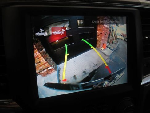 Used 2016 RAM 3500 Laramie image 38