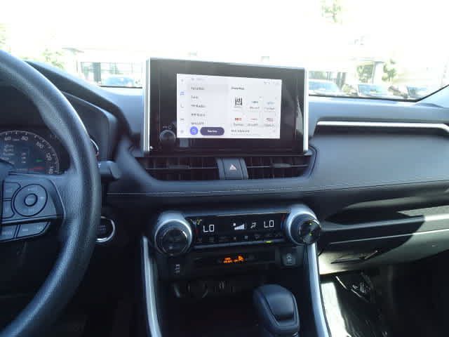 Used 2025 Toyota RAV4 XLE w/ Convenience Package FWD image 27