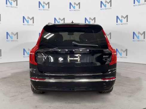 Used 2023 Volvo XC90 B5 Plus w/ Protection Package Premier image 4
