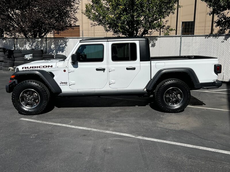 Used 2022 Jeep Gladiator Rubicon w/ Trailer Tow Package AWD/4WD image 4
