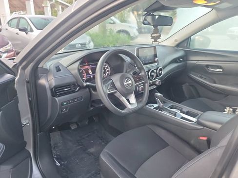 Used 2024 Nissan Sentra SV FWD image 10