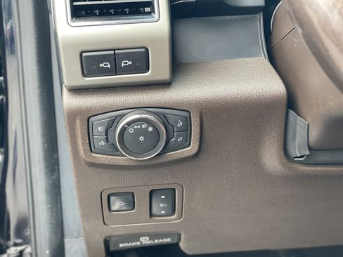 Used 2022 Ford F250 King Ranch w/ King Ranch Ultimate Package AWD/4WD image 37
