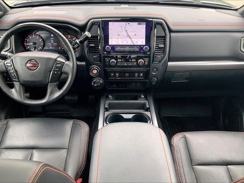 Used 2023 Nissan Titan PRO-4X w/ Pro-4x Convenience Package AWD/4WD image 16