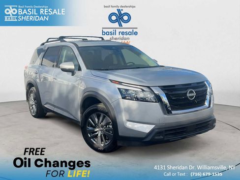 Used 2024 Nissan Pathfinder SV w/ SV Premium Package image 1