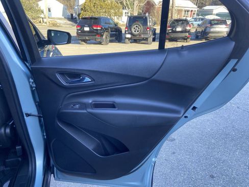 Used 2022 Chevrolet Equinox LT image 30