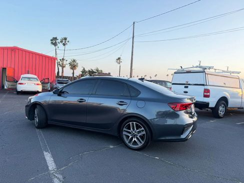 Used 2019 Kia Forte S FWD image 4