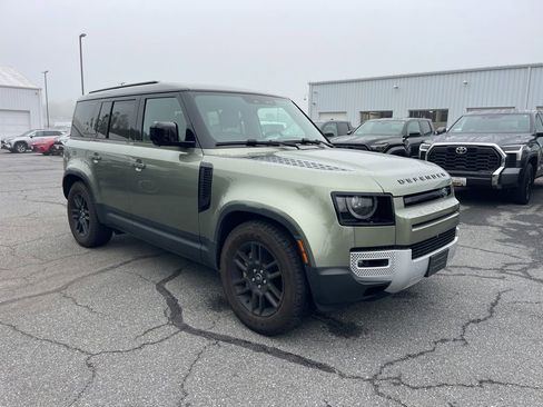 Used 2024 Land Rover Defender 110 S AWD/4WD image 7