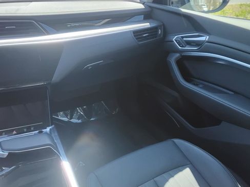 Certified 2024 Audi Q8 e-tron Premium Plus image 23