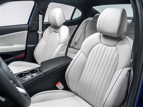 New 2026 Genesis G70 3.3T Sport Prestige image 19