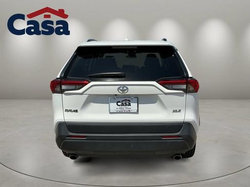 Used 2025 Toyota RAV4 XLE FWD image 5