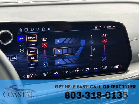 Used 2025 Chevrolet Traverse LT AWD/4WD image 41