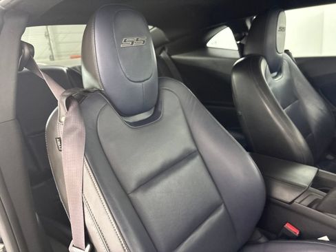 Used 2015 Chevrolet Camaro SS RWD image 20