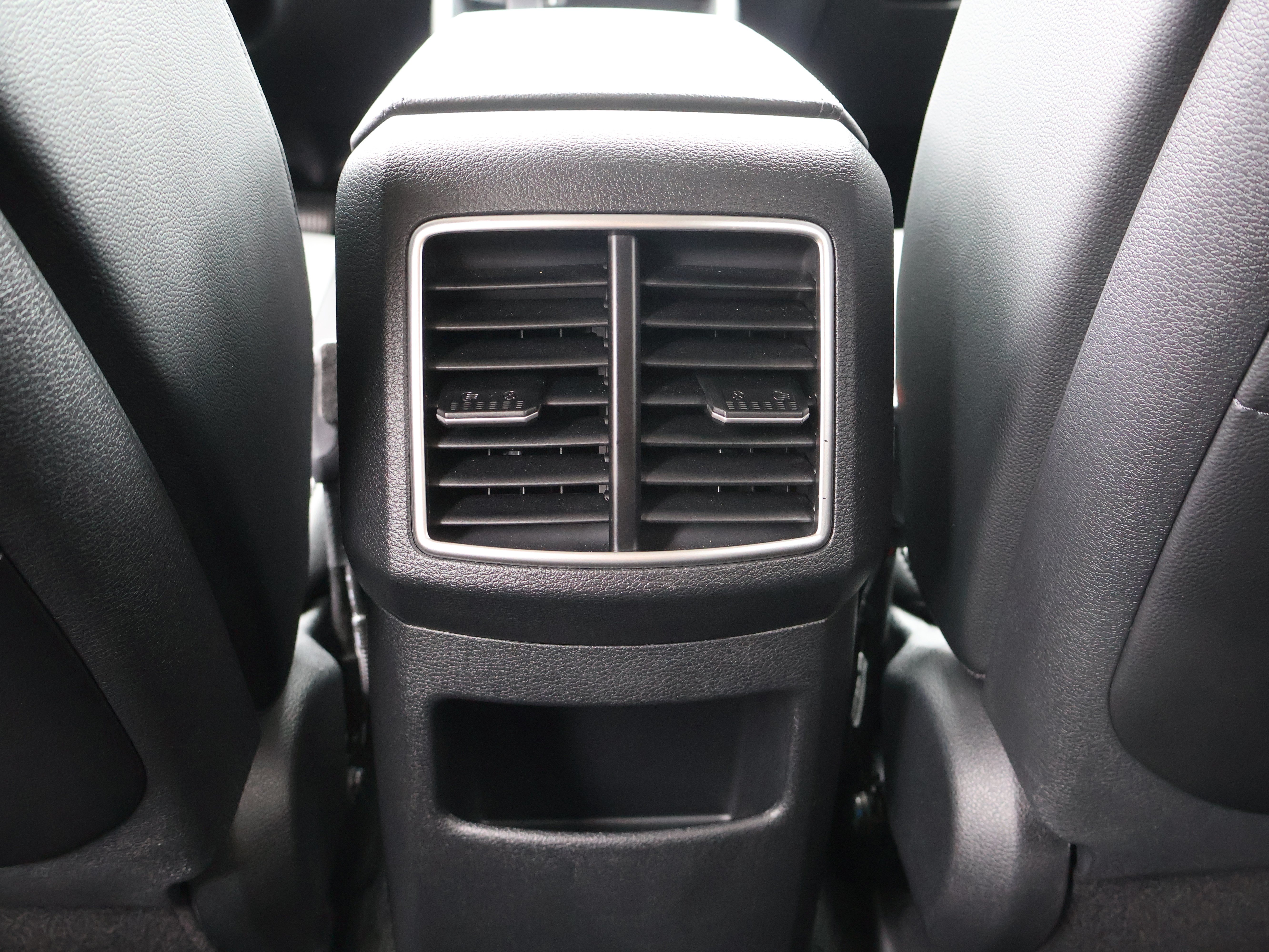 Used 2025 Kia Sportage EX AWD/4WD image 14