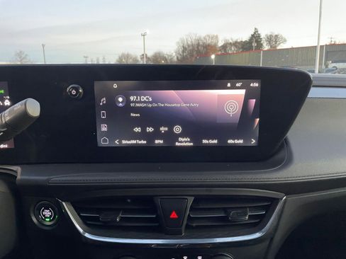 Used 2025 Buick Encore GX Preferred image 18