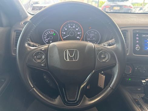 Used 2019 Honda HR-V Sport image 19