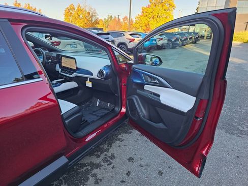 New 2026 Chevrolet Equinox EV LT image 25