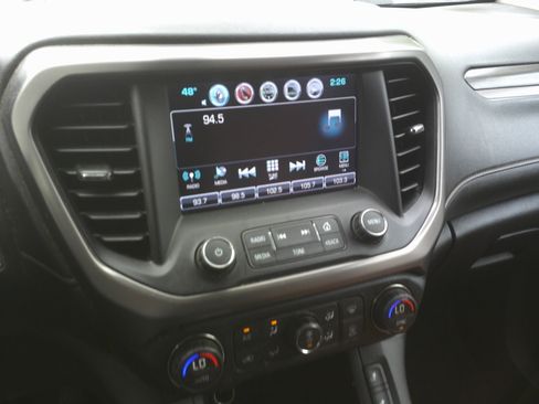 Used 2017 GMC Acadia SLT AWD/4WD image 23