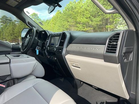 Used 2020 Ford F250 XLT w/ XLT Value Package image 25
