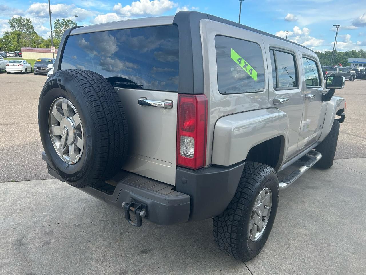 Used 2008 HUMMER H3 Luxury AWD/4WD image 5