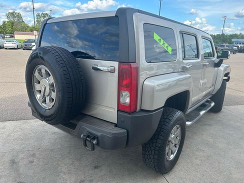 Used 2008 HUMMER H3 Luxury AWD/4WD image 5