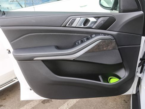 Used 2025 BMW X5 sDrive40i image 17