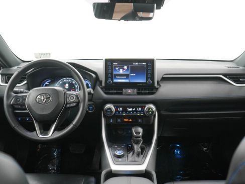 Used 2020 Toyota RAV4 XSE w/ XSE Grade Weather Package AWD/4WD image 16